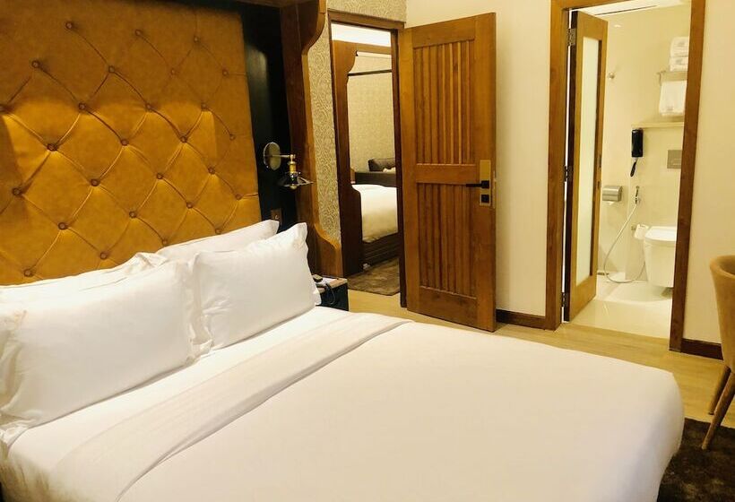 Королевский Люкс, The Radh