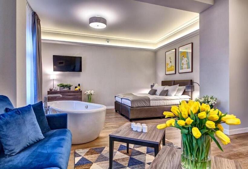 آپارتمان لوکس 1 خوابه, Joyinn Apart