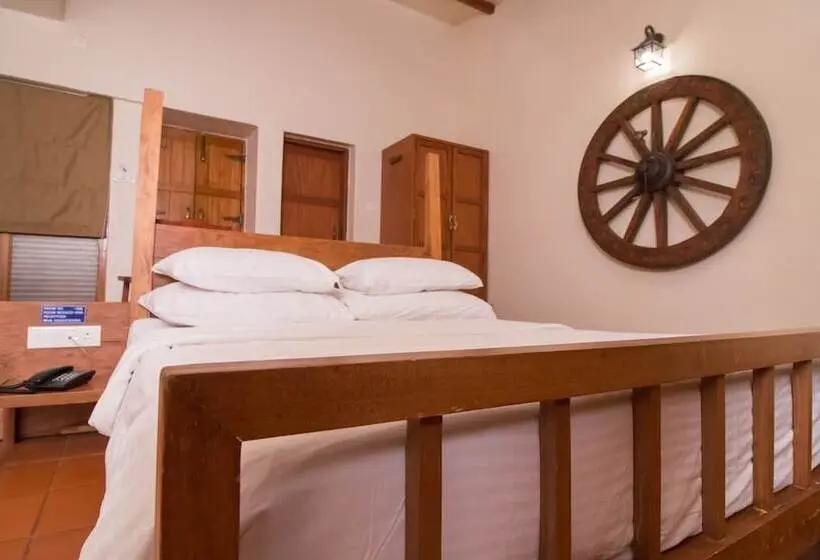 Pokój Deluxe z Widokiem, Nisarg Resort