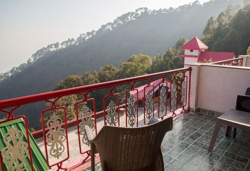 디럭스 룸, Blue Pine Resort