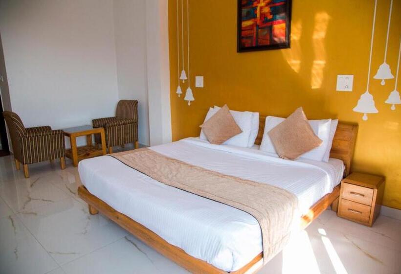 חדר דלוקס, Blue Pine Resort