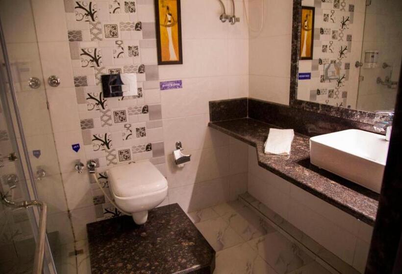 חדר דלוקס, Blue Pine Resort