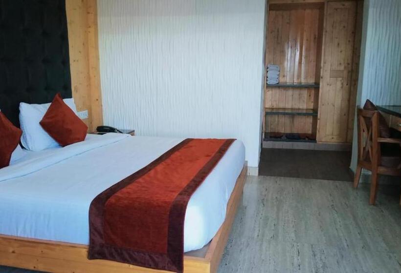 디럭스 룸, Blue Pine Resort