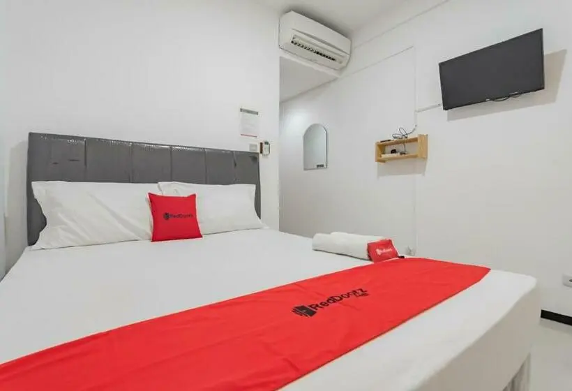 デラックスルーム, Reddoorz Syariah Near Regol Park Bandung