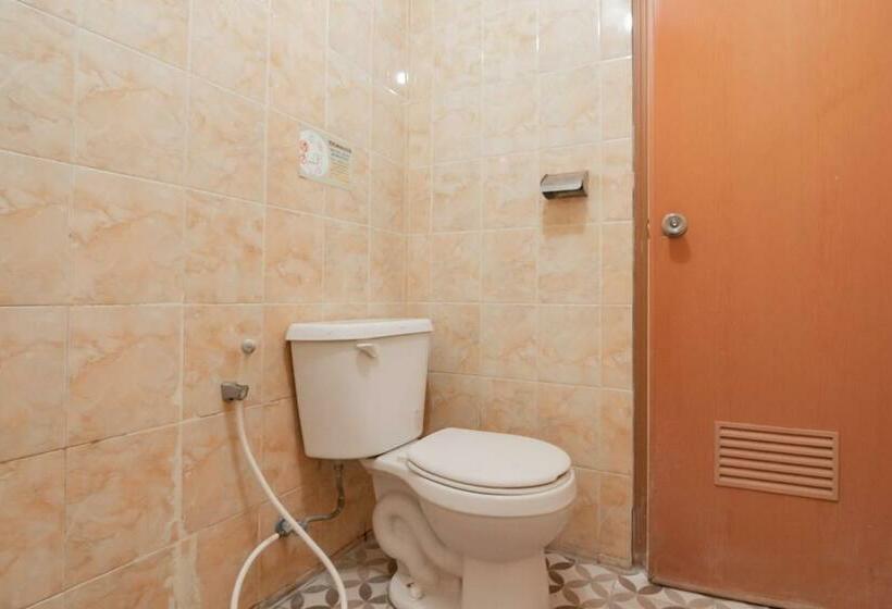 豪华房间, Reddoorz Syariah Near Regol Park Bandung