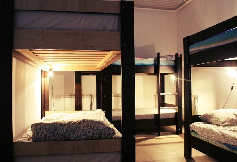 سرير فى غرفة مشتركه, Like Hostel Kaluga