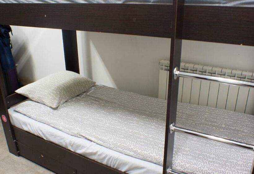 سرير فى غرفة مشتركه, Like Hostel Kaluga