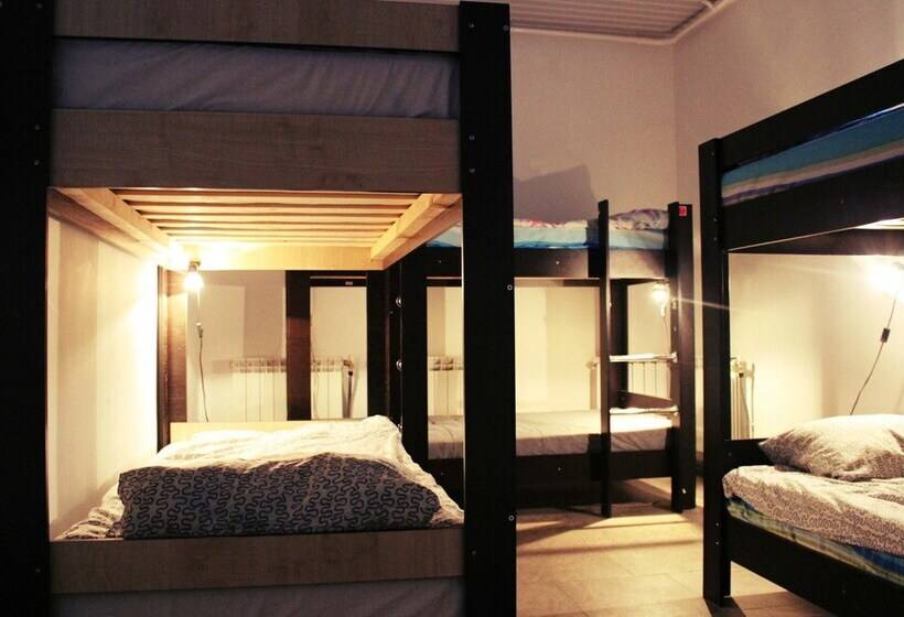 سرير فى غرفة مشتركه, Like Hostel Kaluga