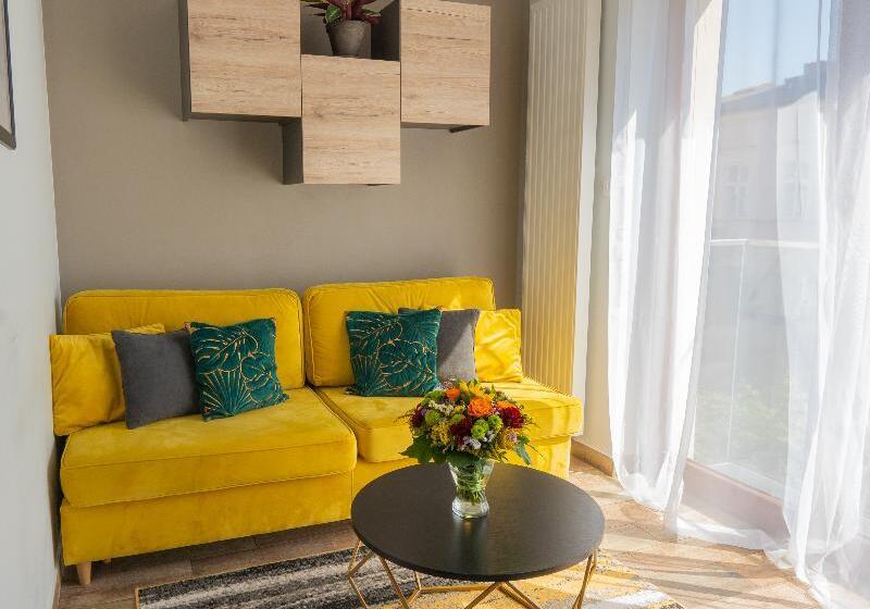 침실 2개 아파트, Moon Hostel Poznań