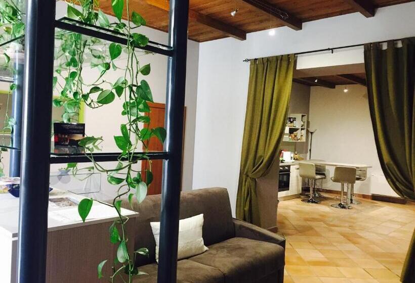آپارتمان سوپریور 1 خوابه, B&b Domus Traiani Benevento