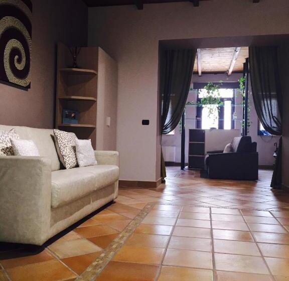 آپارتمان سوپریور 1 خوابه, B&b Domus Traiani Benevento