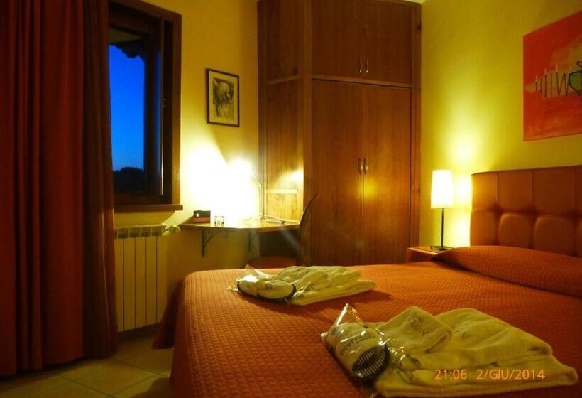 اتاق خانواده اجرایی, B&b Domus Traiani Benevento