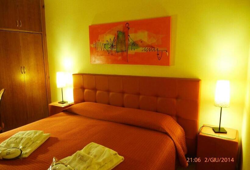 اتاق خانواده اجرایی, B&b Domus Traiani Benevento