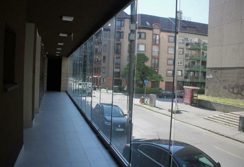 Студия Стандарт, Corvin Holiday Apartments