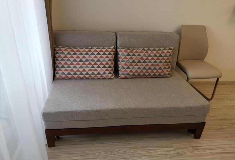 Семейное Студио, Corvin Holiday Apartments