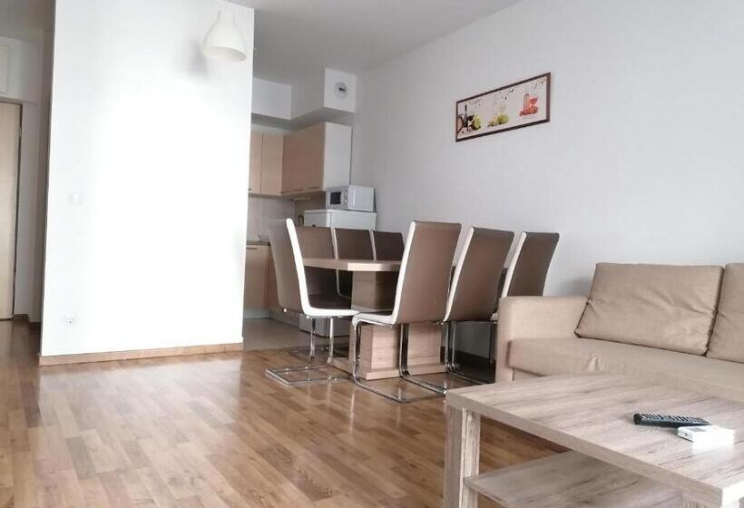 Apartamento 2 Dormitórios, Corvin Holiday Apartments