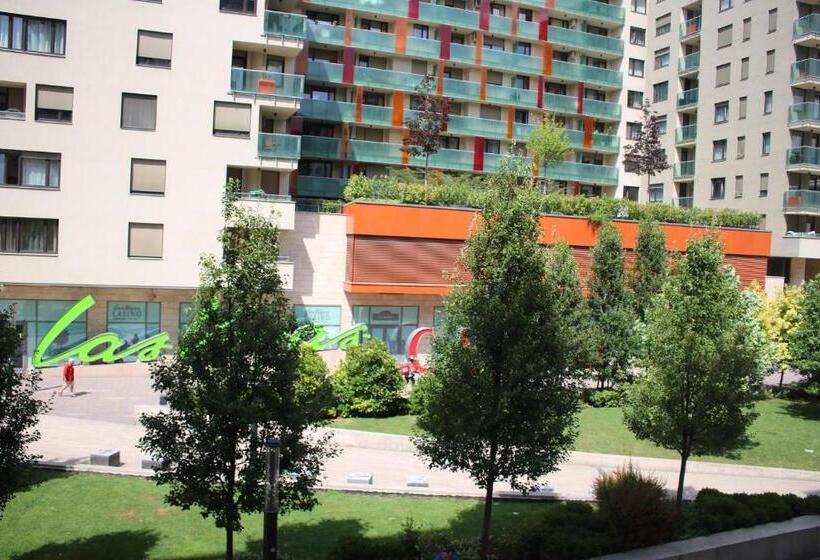 Студия Стандарт, Corvin Holiday Apartments