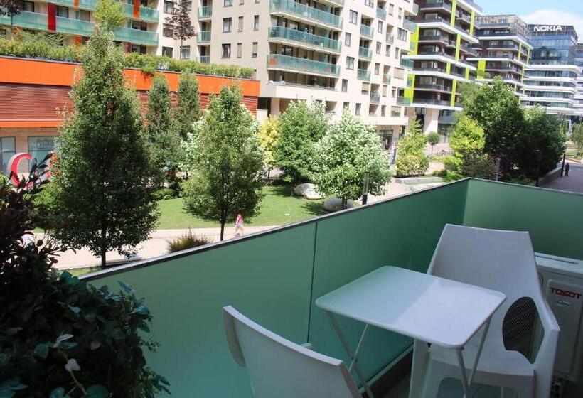 Студия Стандарт, Corvin Holiday Apartments