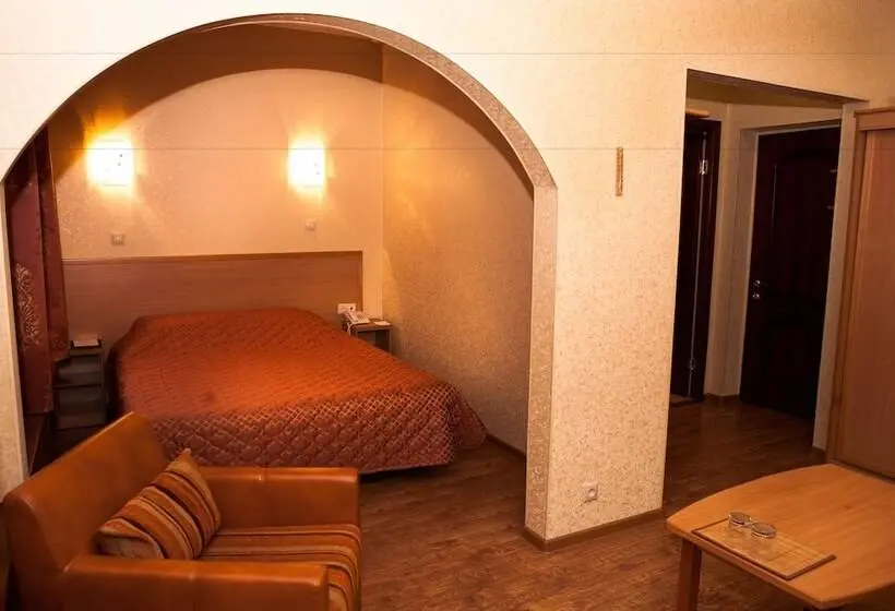 Junior Suite, Jungle