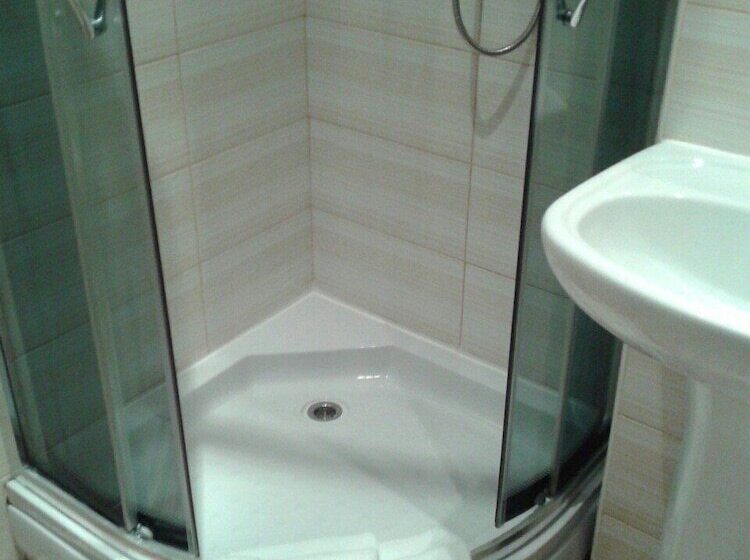 غرفة قياسية فردية, Jungle