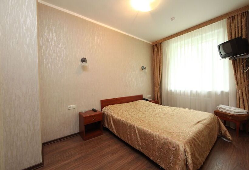 منزل غرفة نوم واحدة, Jungle