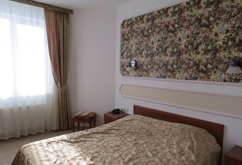 منزل غرفة نوم واحدة, Jungle