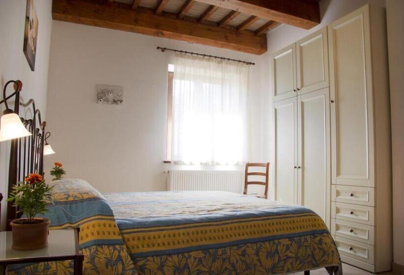 דירה בת חדר שינה 1 עם מרפסת, Domus Laetitiae Santa Croce