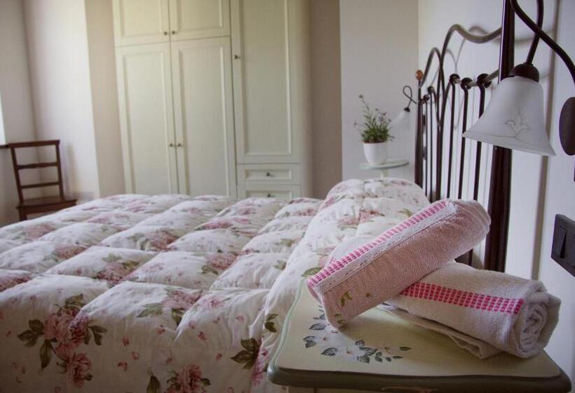 דירת חדר, Domus Laetitiae Santa Croce