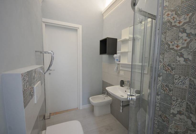 سوییت جونیور, Le Pignattelle B&b