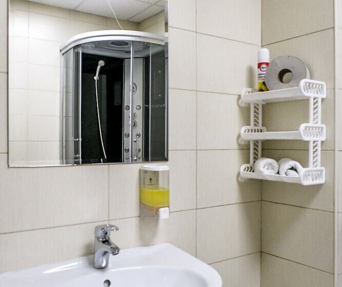 共用房间的床, Maestro Hostel