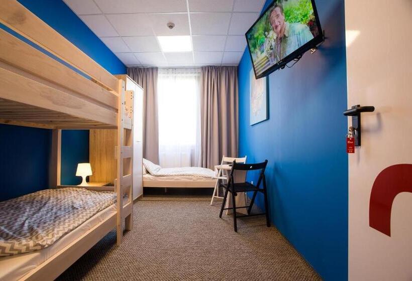 Номер Стандарт Трехместный, Moon Hostel Poznań