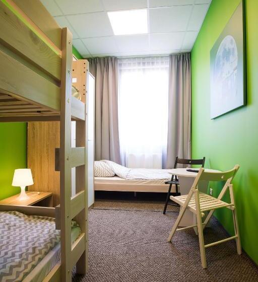 스탠다드 트리플 룸, Moon Hostel Poznań