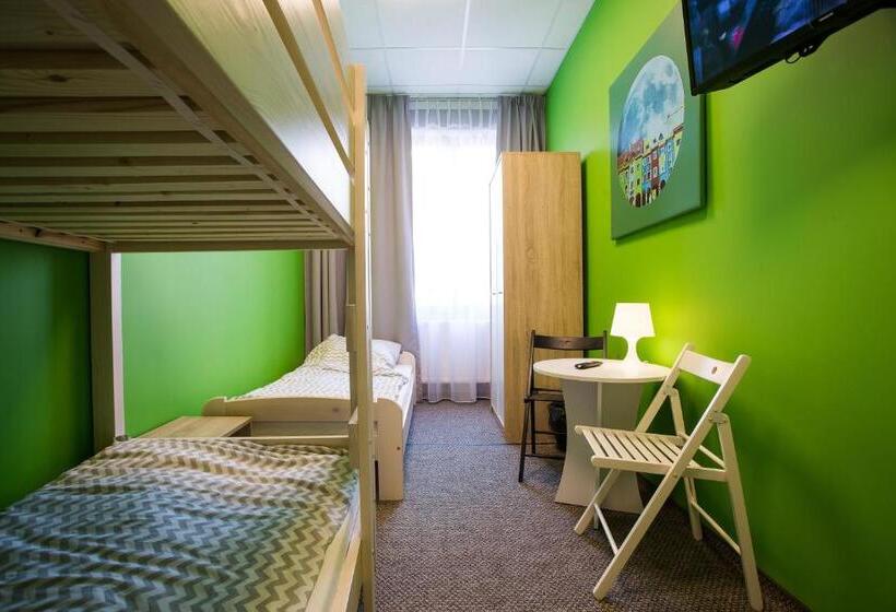 Номер Стандарт Трехместный, Moon Hostel Poznań