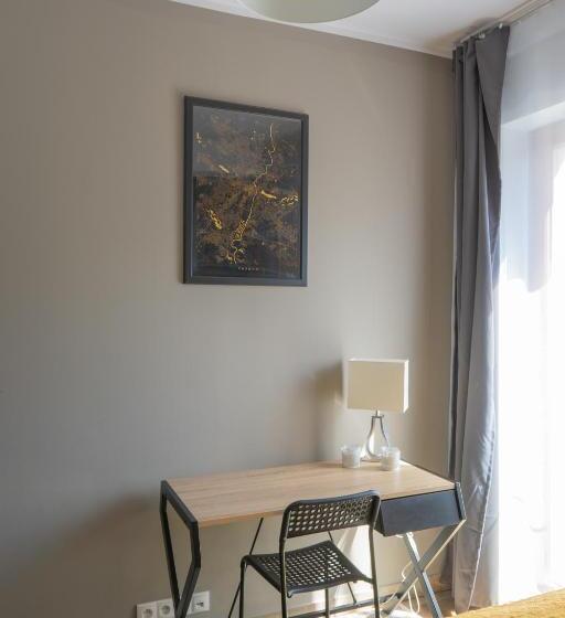 Апартаменты 2 Спальни, Moon Hostel Poznań