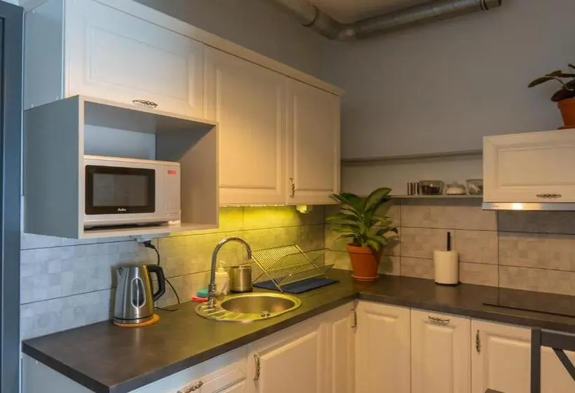Huoneisto 2 Makuuhuonetta, Moon Hostel Poznań