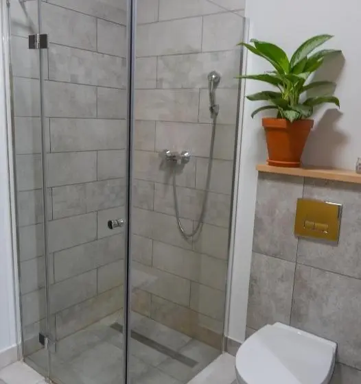 Huoneisto 2 Makuuhuonetta, Moon Hostel Poznań