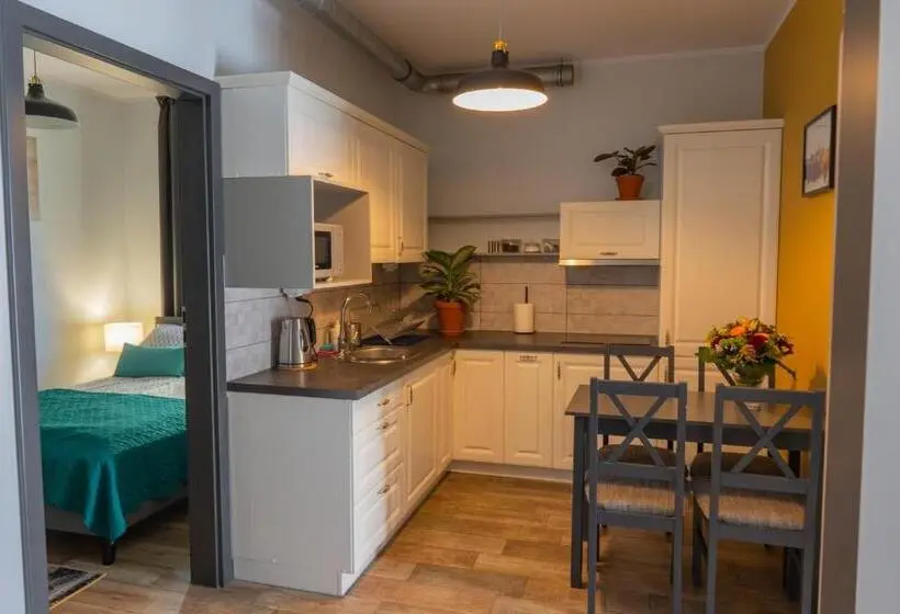 Huoneisto 2 Makuuhuonetta, Moon Hostel Poznań