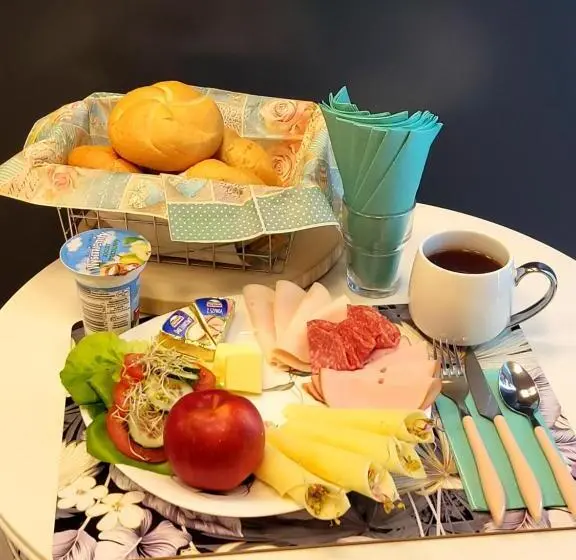 Standard Yhden Hengen Huone Jaettu Kylpyhuone, Moon Hostel Poznań