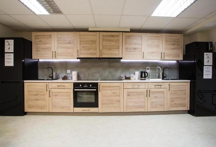 스탠다드 싱글 룸 공동욕실, Moon Hostel Poznań