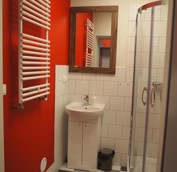 스탠다드 5인객실, Moon Hostel Poznań