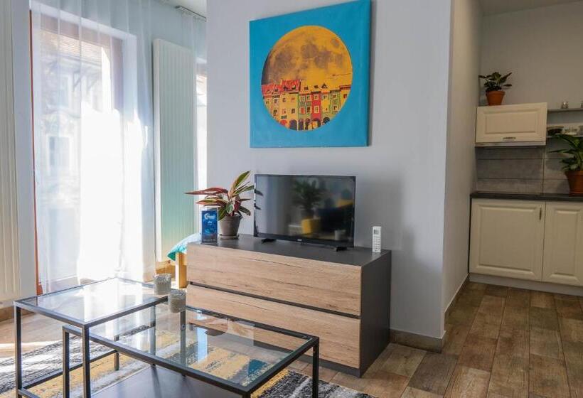 침실 1개 아파트, Moon Hostel Poznań