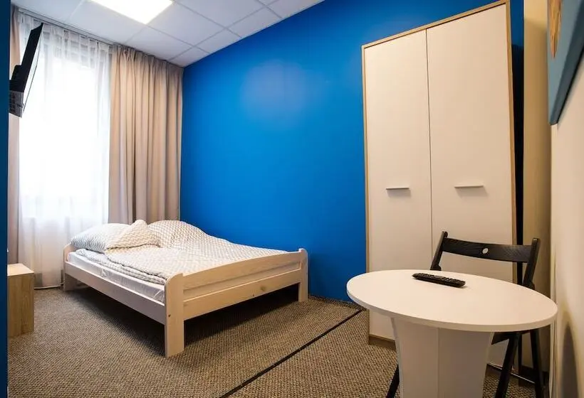 Standard Yhden Hengen Huone, Moon Hostel Poznań