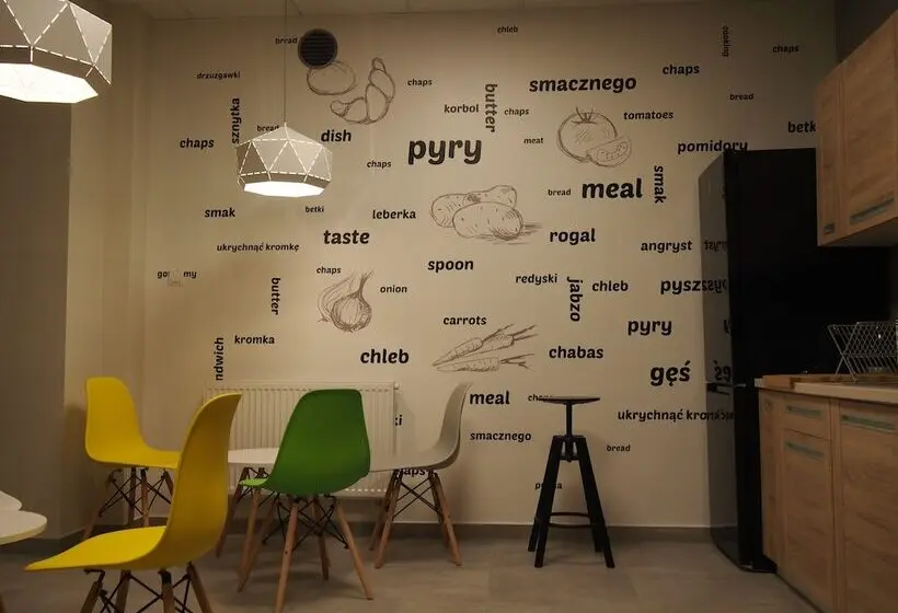 Standard Neljän Hengen Huone, Moon Hostel Poznań