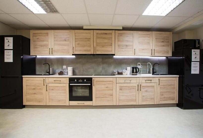 스탠다드 5인객실, Moon Hostel Poznań