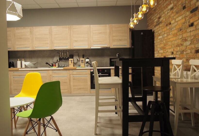 Пятиместный Стандартный Номер, Moon Hostel Poznań