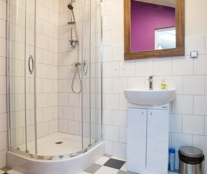 Standard Viiden Hengen Huone, Moon Hostel Poznań