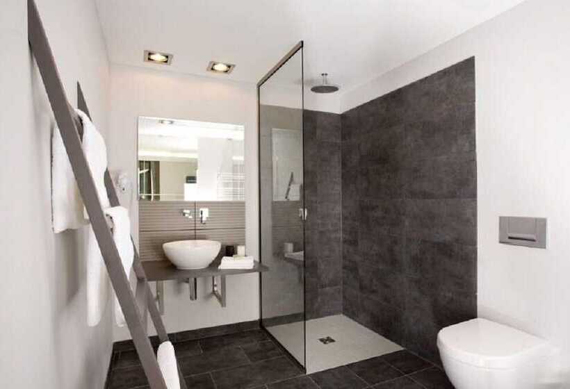 Quarto Premium, Pension Mariposa