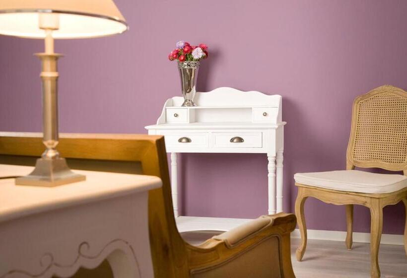 Quarto Premium, Pension Mariposa