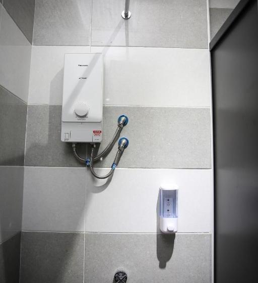 اتاق استاندارد با سرویس بهداشتی مشترک, Tbs Rest & Go Transit Motel