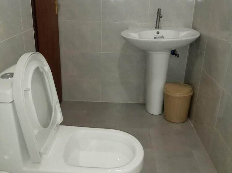 اتاق استاندارد, Lucy Guest House